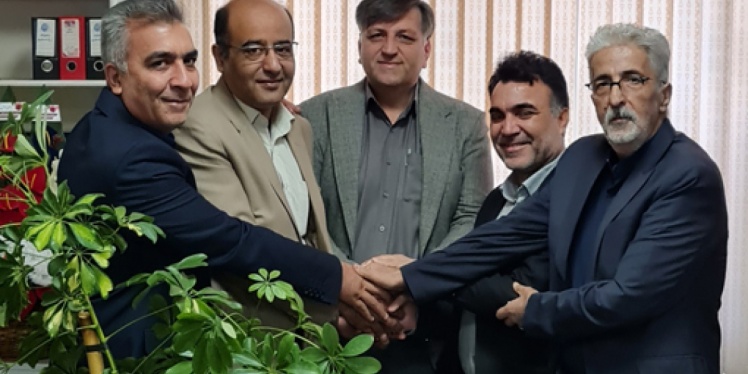 اعضا شبکه املاک با حضور در اتحادیه املاک مشهد آغاز فعالیت هیات مدیره جدید این اتحادیه را تبریک گفتند